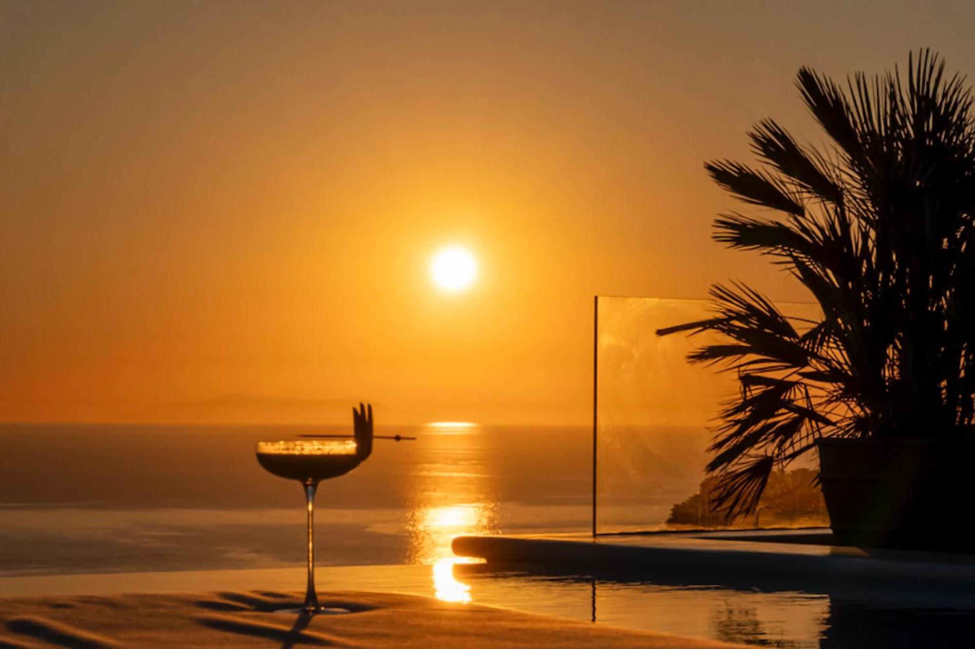 Nomia Sunset Suites Mykonos 5*