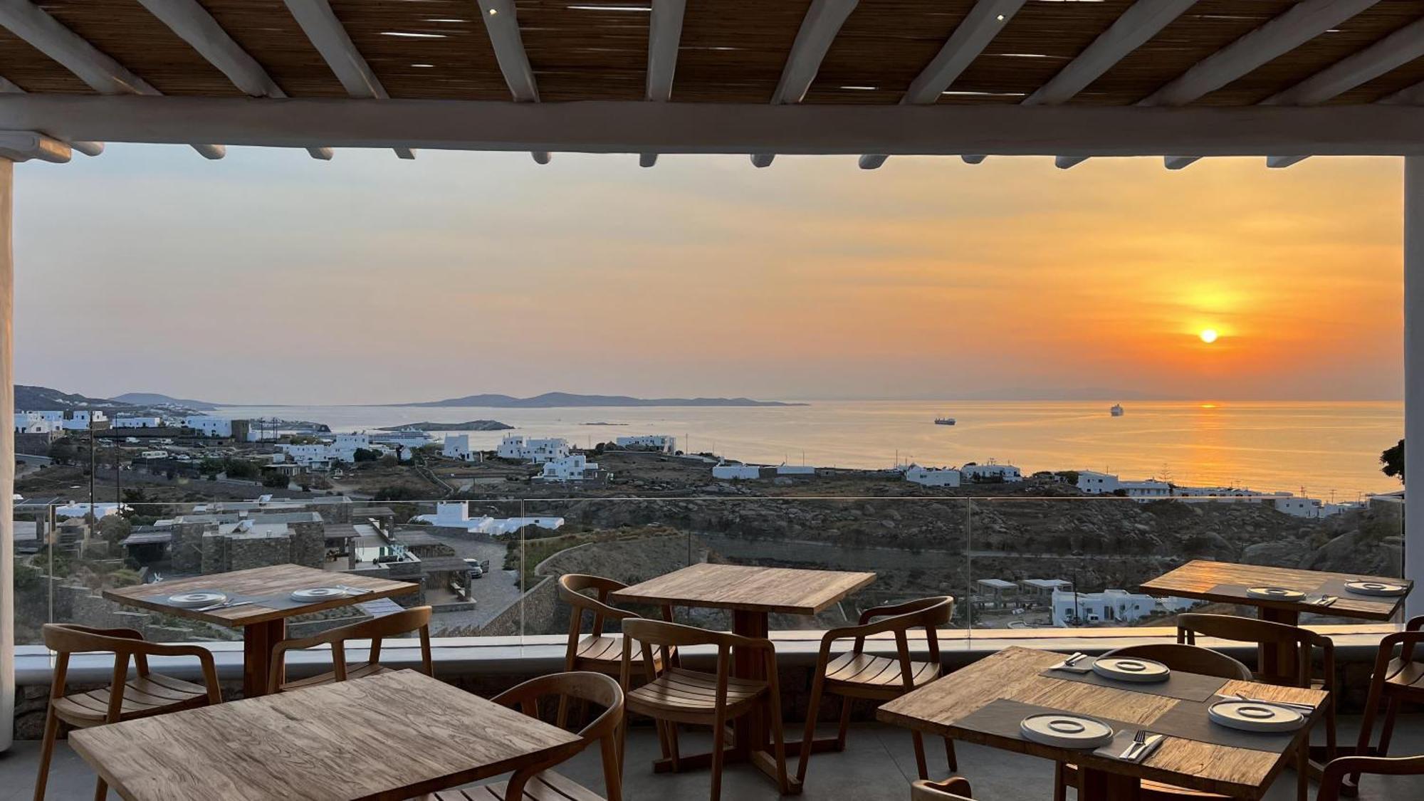 Nomia Sunset Suites Mykonos 5*