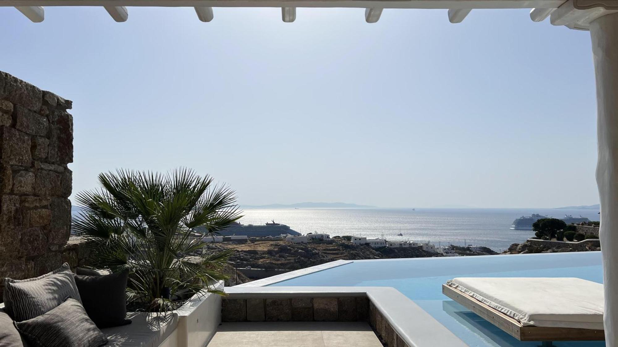 Nomia Sunset Suites Mykonos 5*