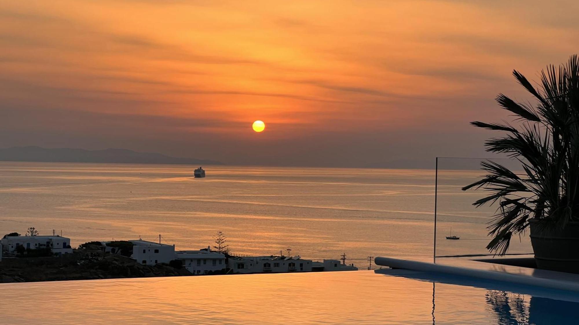 Nomia Sunset Suites Mykonos