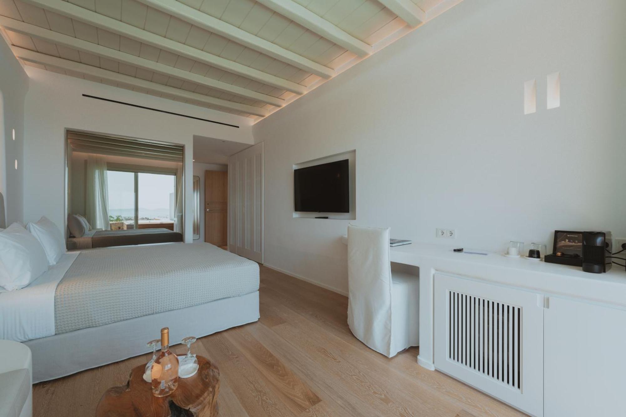Hotel Nomia Sunset Suites Mykonos 5*