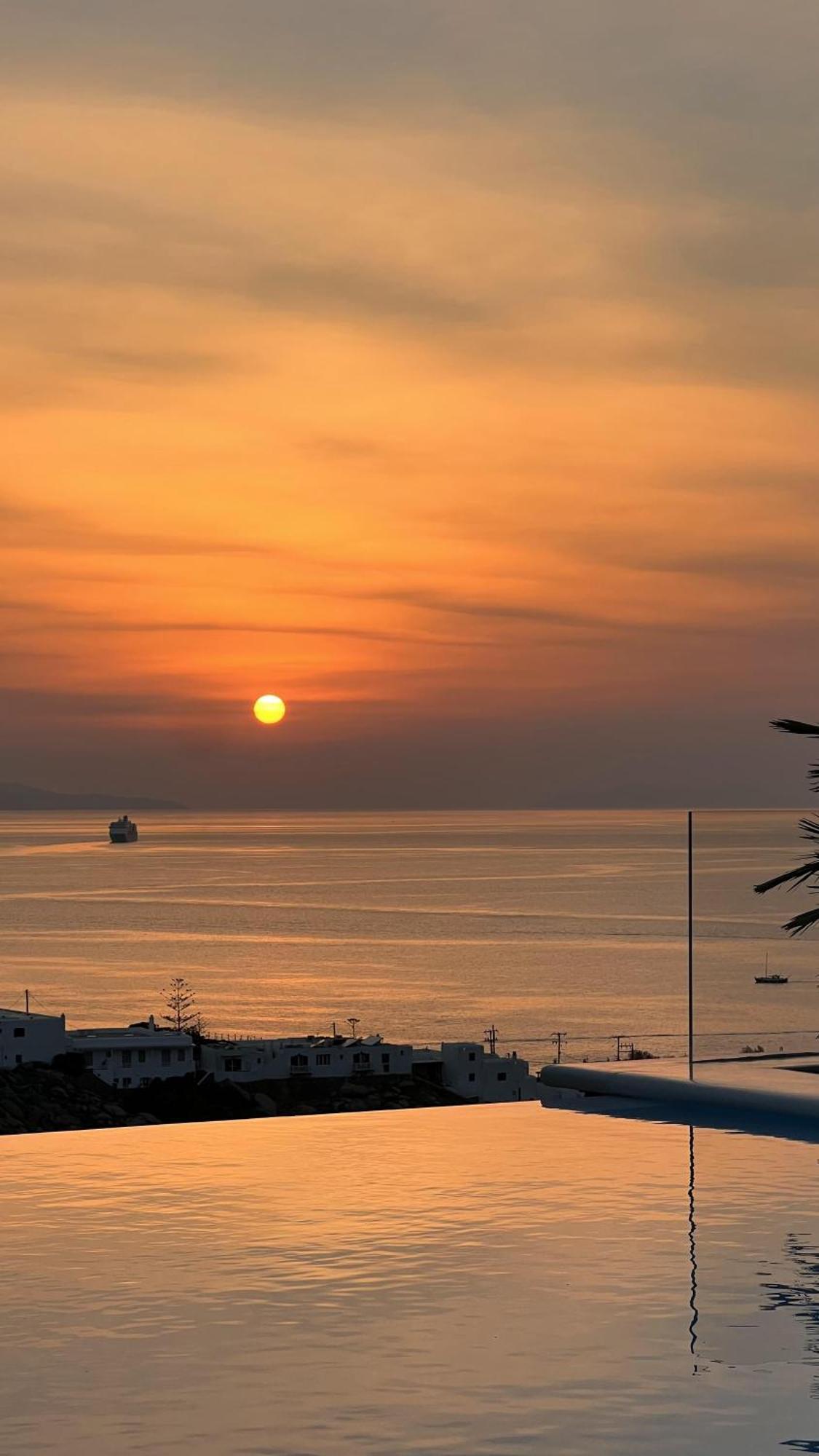 Nomia Sunset Mykonos Tagoo (Mykonos)