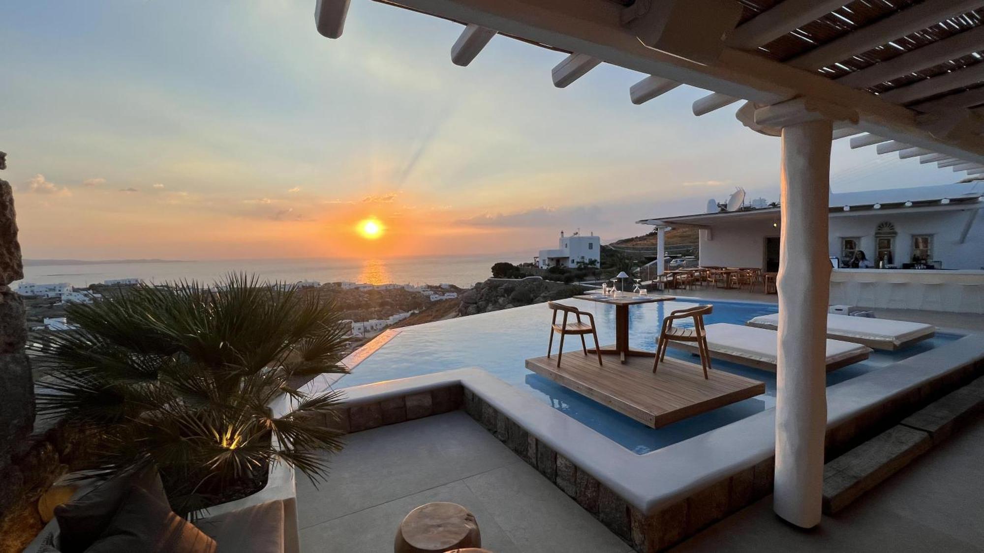 Nomia Sunset Mykonos 5*